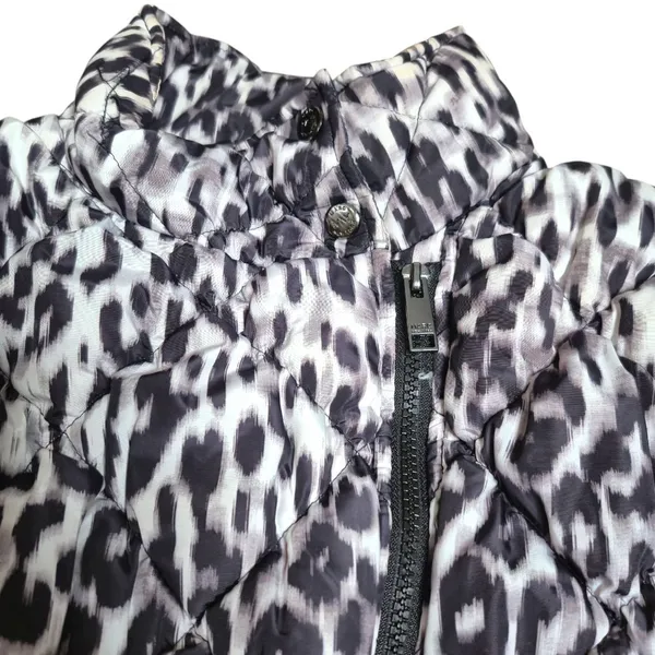 Andrew Snow Leopard Print Puffer Coat Size Large - Image 4