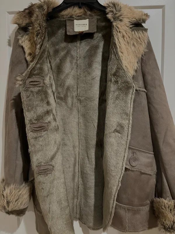 Sonoma Life + Style Faux Suede Coat with Faux Fur Trim – Size Large (NWT) - Image 4