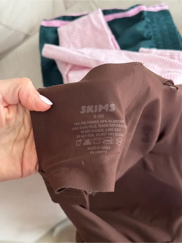SKIMS Cocoa Seamless bralette Adjustable Straps naked contour Small logo - Image 4