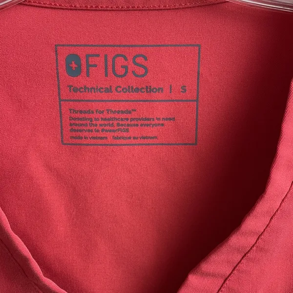 Figs Women’s Coral Casma Three-Pocket V Neck Scrub Top - Size Small - Image 2