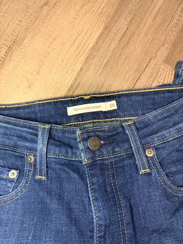 721 High-Rise Levi’s Skinny Jeans - Image 2
