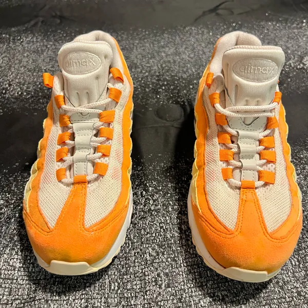 Womens 6.5 Nike Air Max 95 Forward Orange/White/Yellow Gradient Sneakers - Image 3