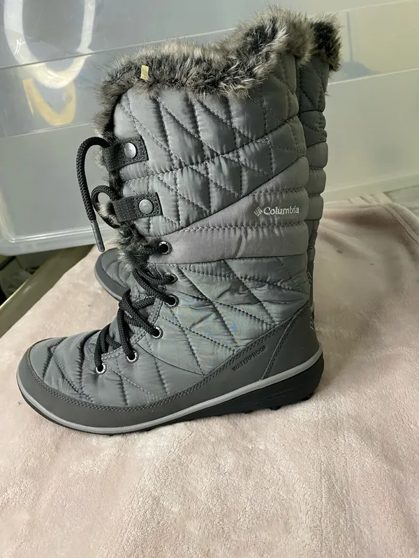Columbia Minx Mid Waterproof Winter Boots women size 8 - Image 2