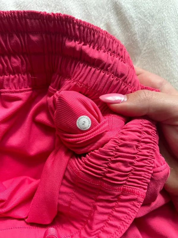 Lululemon Hotty Hot 4" - Image 3