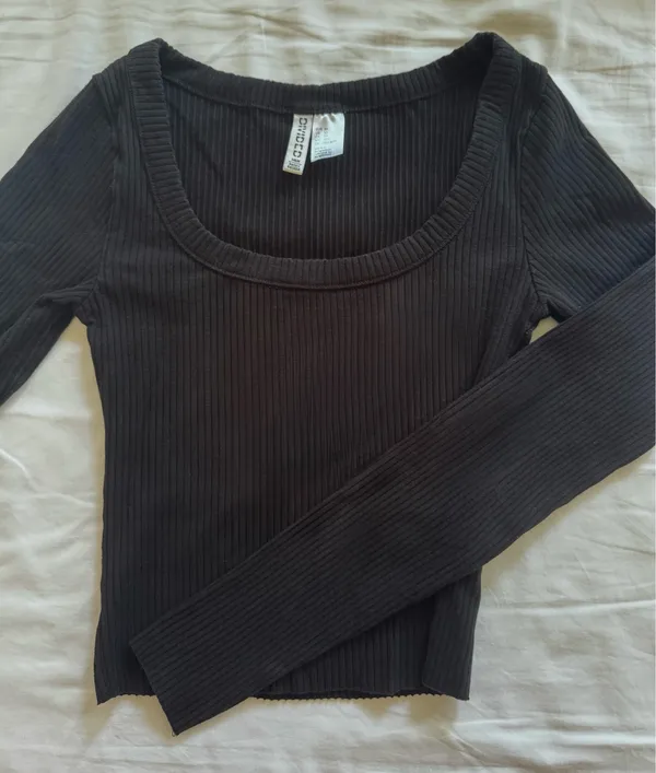 H&M Black Long Sleeve Top Ribbed - Image 2