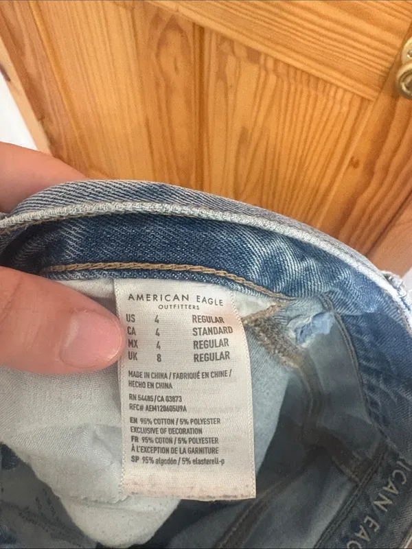American Eagle Size 4 Distressed Mom Jeans - Image 5