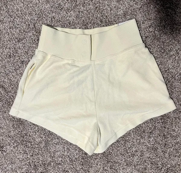 Nike Cream  Cloth Shorts - Image 7