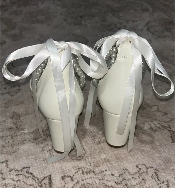 Perfect Bridal Heels White Size 8 - Image 4
