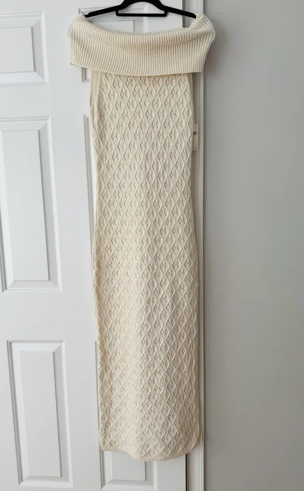 Anthropologie Off-The-Shoulder Tropics Sweater Maxi Dress, Size M - Image 5