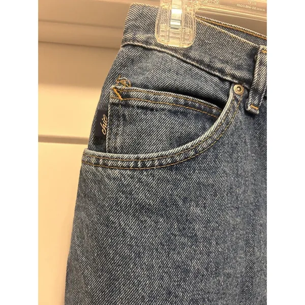 Chic Size 8 Vintage Blue Classic Fit Mom Jeans New Women High Rise Denim Cotton - Image 3