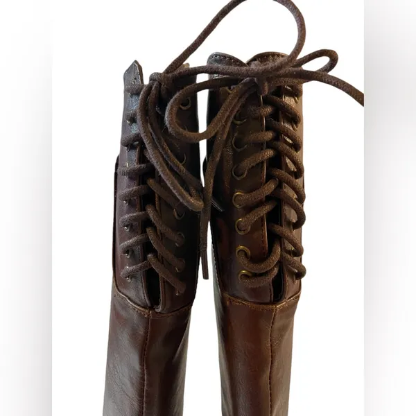 SODA Brown Knee High Faux Leather Rear Lacing Boots NIB - Size 6 - Image 7
