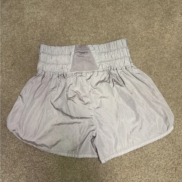 FREE PEOPLE FP movement the way home Gray High-Waisted Shorts size medium - Image 2