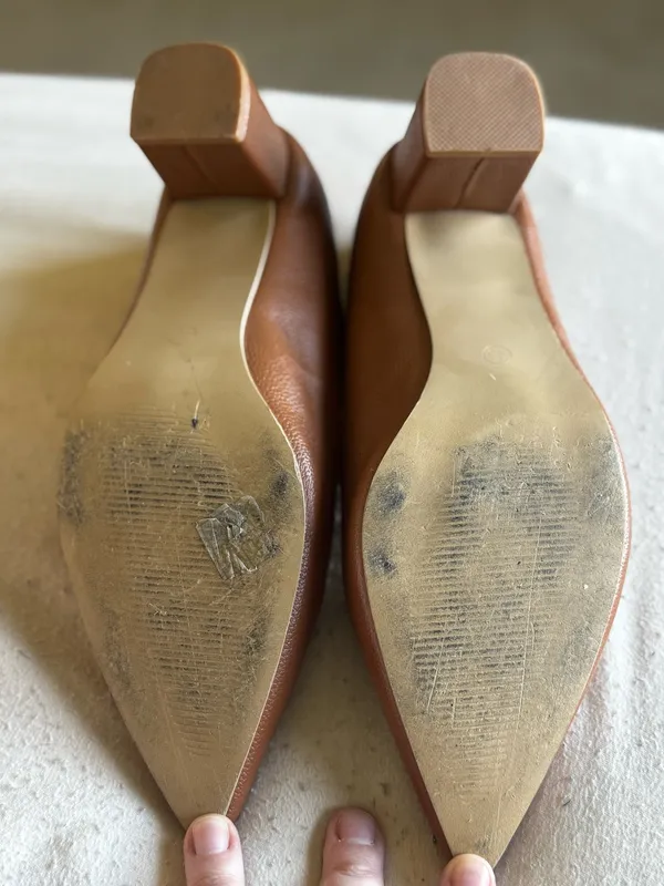 Versatile brown block heels  - Image 3