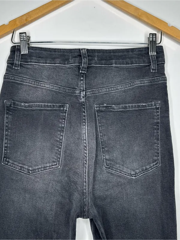 Free People We The Free Zuri Mom Jeans Washed Black Distressed Size 28 - Image 6