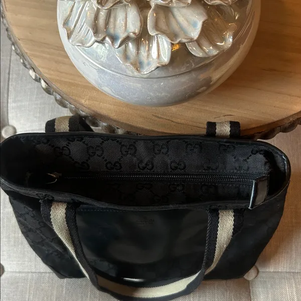 Gucci GG Canvas Shoulder Bag - Image 6