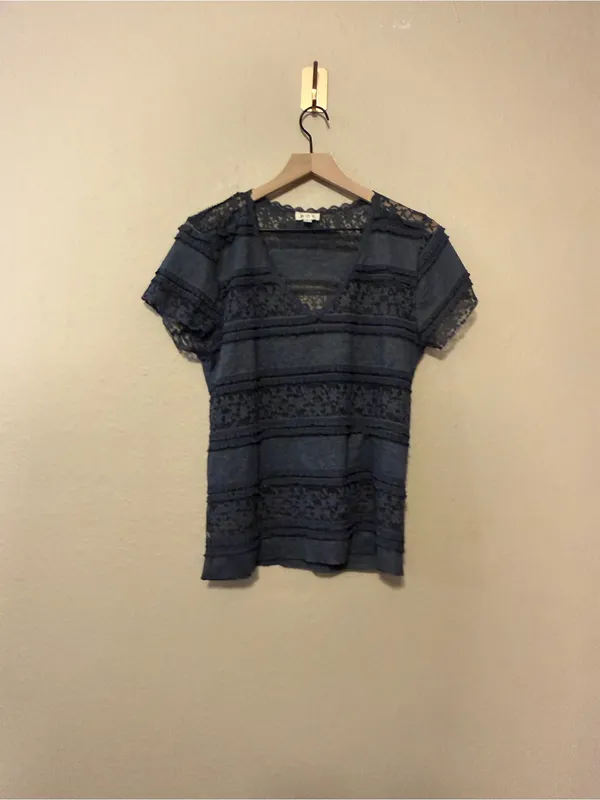 POL V-NECK LACE SHORT SLEEVE TOP Grey Size Large - Image 2