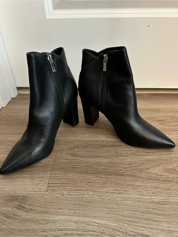 Marc Fisher Pointed Ankle Boots Size 7 - Image 4
