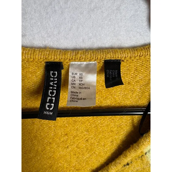 H&M Divided Yellow Argyle Cropped Cardigan Sweater XS V-Neck Puff Sleeve Knit - Image 4