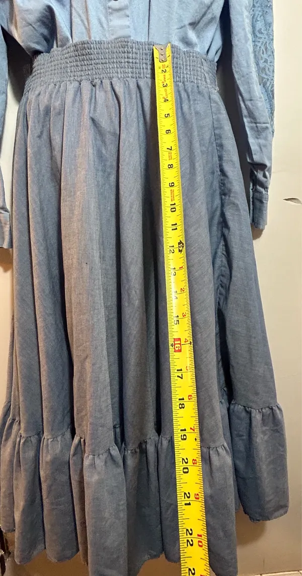Karen Kane A stylish denim set. Size L. $45. - Image 4