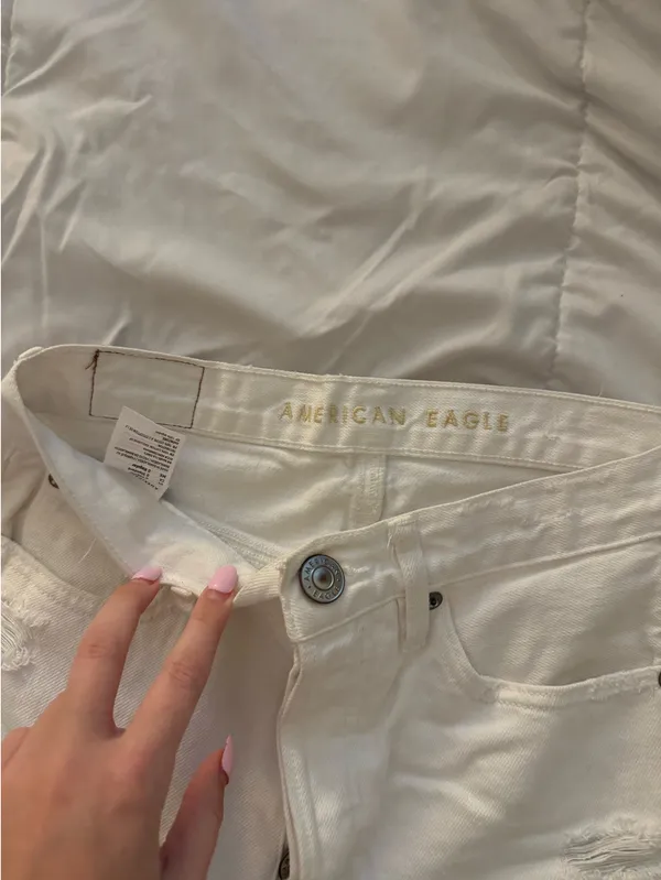 American Eagle Jeans Ripped - Image 4