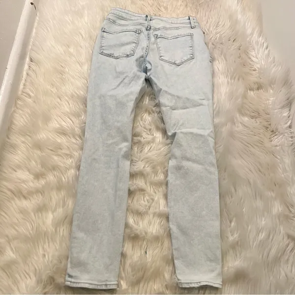 Old Navy Women's Size 6 Rockstar Super Skinny‎ High Rise Jean Light Maui Destroy - Image 8