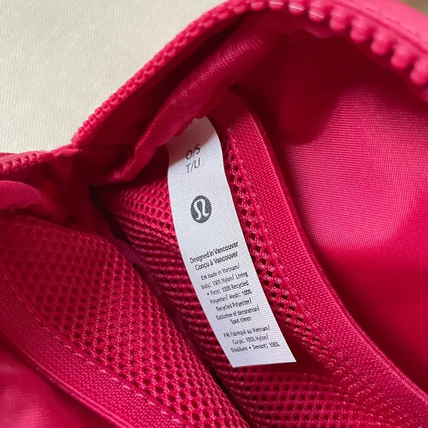 Lululemon Everywhere Belt Bag 1L - Cherry Mist - Image 10