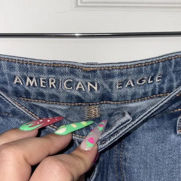 American Eagle Blue Mom Distressed Jeans Size 12 - Image 3
