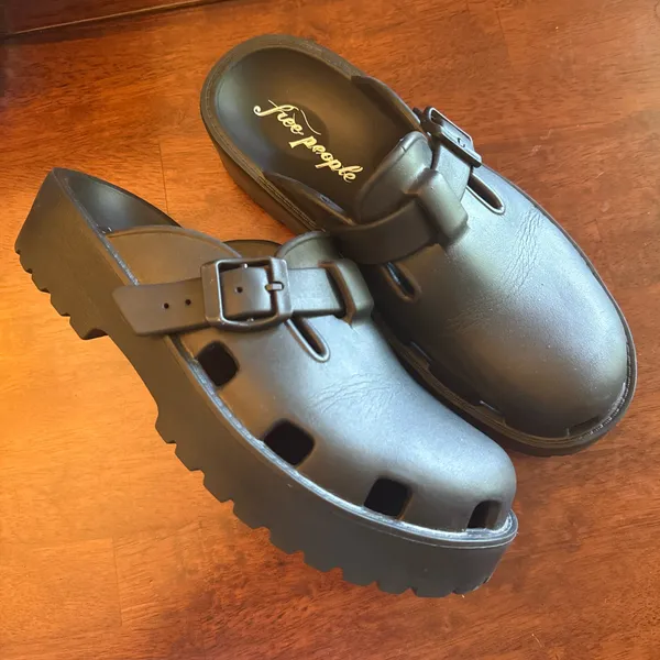 FREE PEOPLE Karlie Buckle Clog in Black Sz 9 ✨ - Image 6