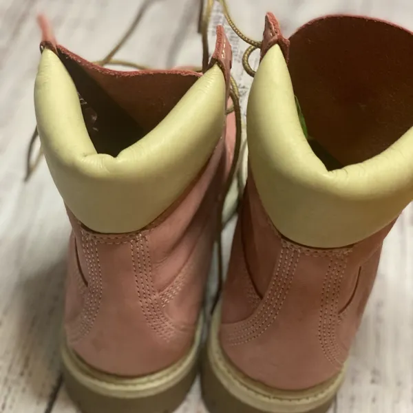 Timberland Pink leather combat boots Size 6 - Image 8