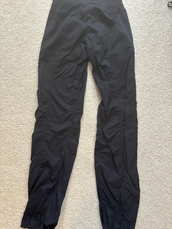 Dance Studio Mid-Rise Pant Lululemon Tall Size 4 - Image 2