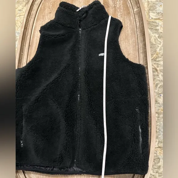 Wrangler All Terrain gear fleece Sherpa vest. Size Large - Image 11