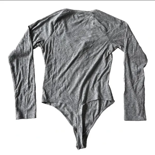 Aerie Ribbed Long Sleeve Henley Bodysuit Womens L Heather Gray Minimalist - Image 2
