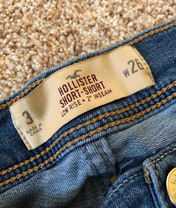 Hollister Short-Shorts - Image 3