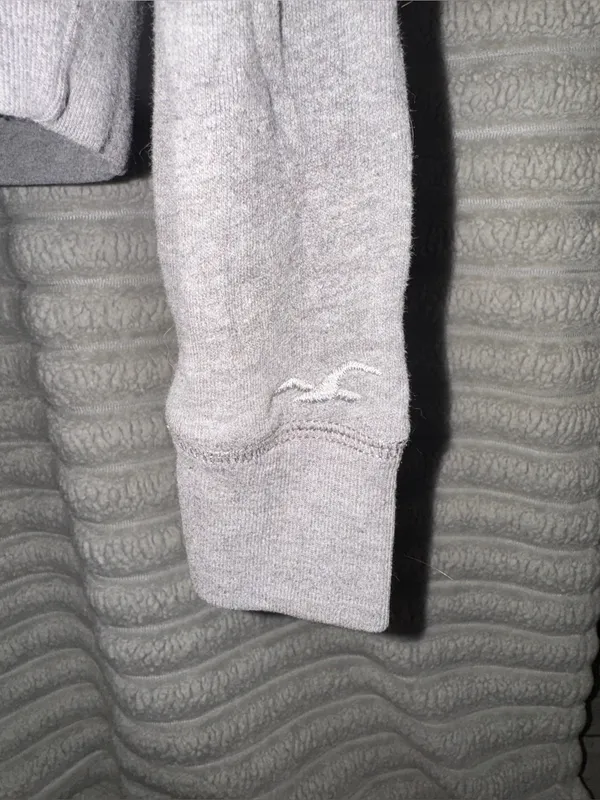 Hollister Gray Quilted Panel Sweater Size L Fits M - Image 5