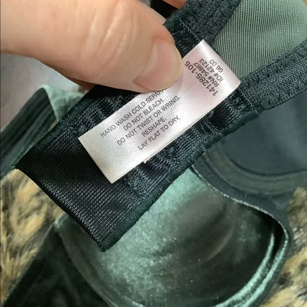 Nwot Vintage Green Velvet Bra‎ By Victorias Secret - Image 6
