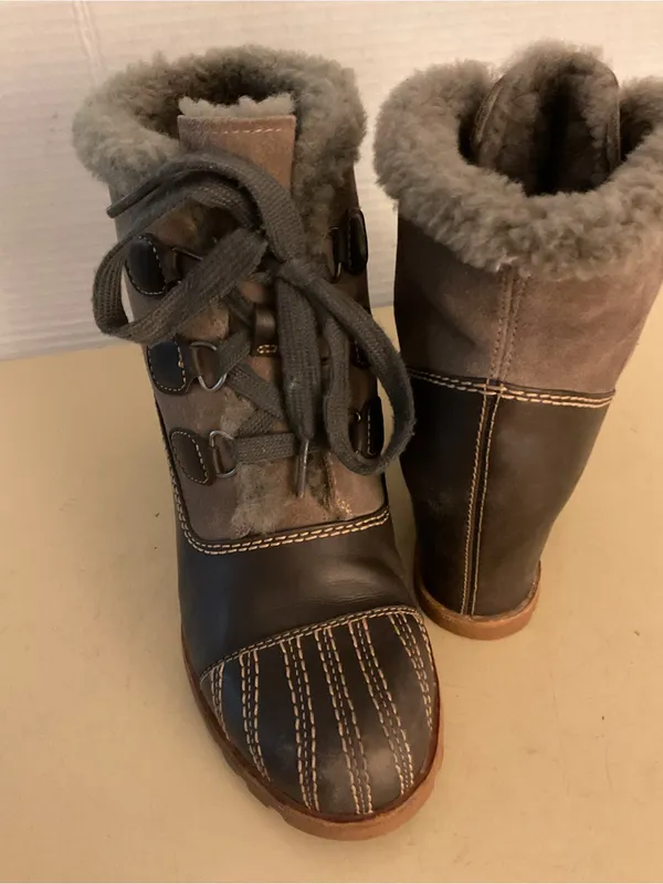 UGG women brown suede leather platform wedge Alasdair boots US 6.5 - Image 12