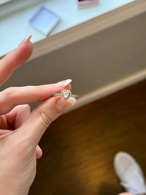 Pandora Elevated Heart Ring - Image 4