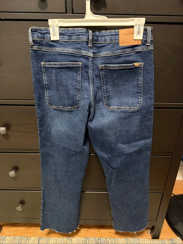 ZARA women’s front pocket jeans - Image 3