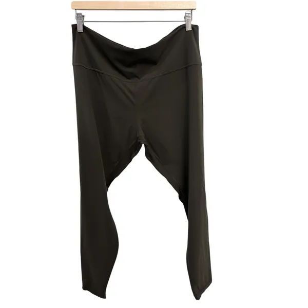 NWT Lululemon Align HR Pant 28” Dark Olive Size 18 Authentic ( SOLD OUT) - Image 4