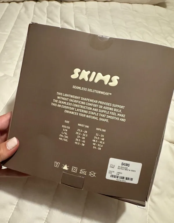 SKIMS Bodysuit - Image 3