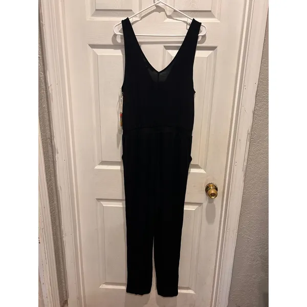 NWT Mele‎ E Pere Womens Black V-Neck Surplice Sleeveless Jumpsuit Size L Travel - Image 6