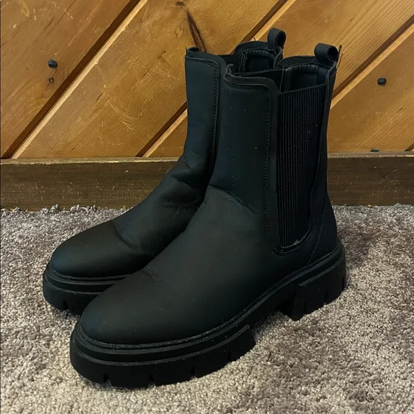 Schuh Black Amaya Split Sole Chunky Chelsea Boots - Image 6