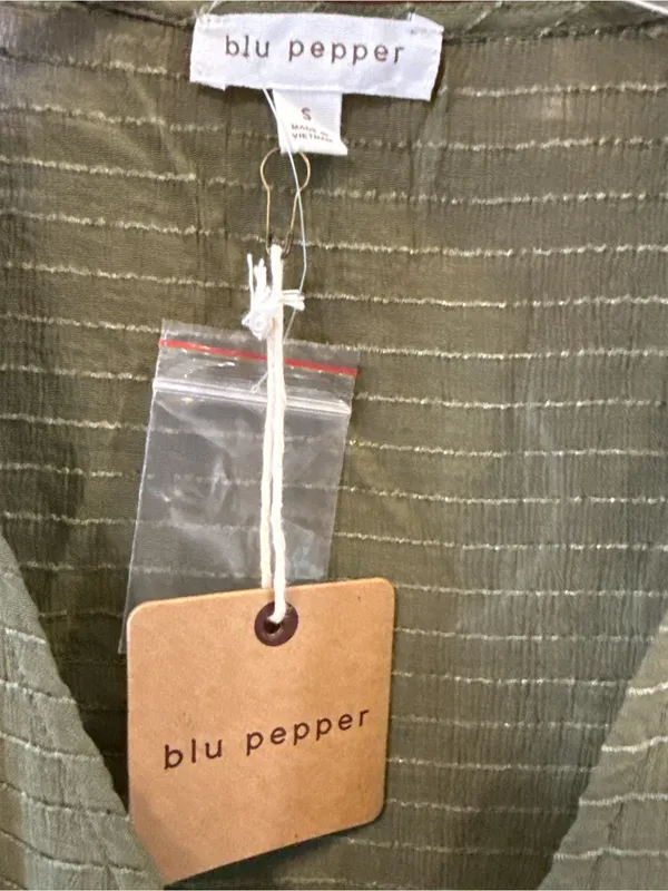 Blu Pepper Olive Green Button-Front Short Sleeve Peplum Top - Image 3