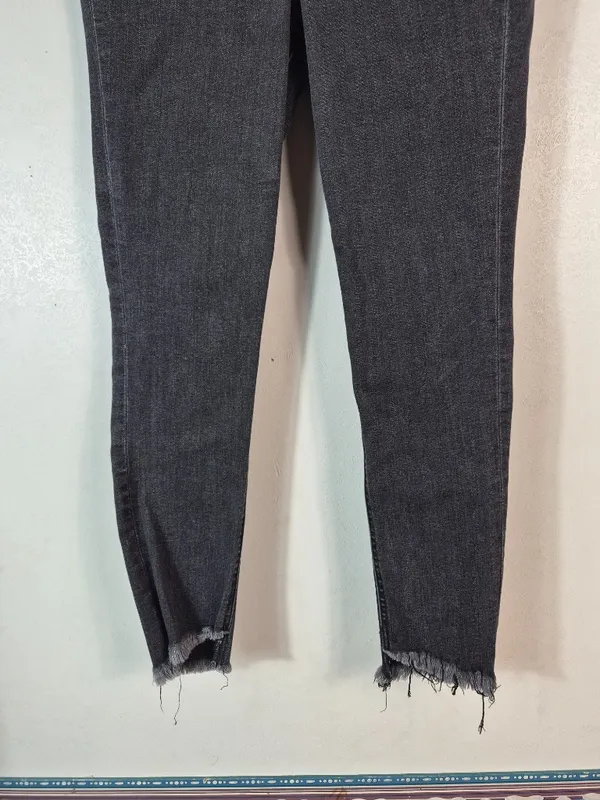 Express Ankle Legging Jeans 6R - Image 3