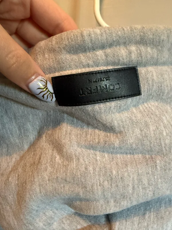 Comfrt hoodie - Image 3