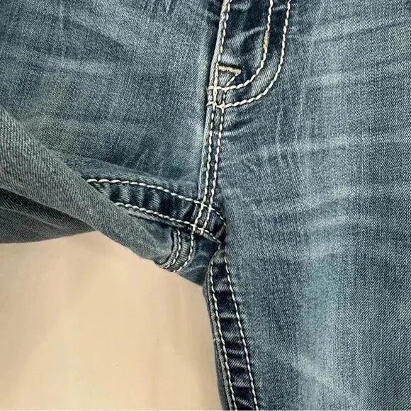 Miss Me Jeans Mid Rise Bootcut Embellished Back Pockets Cropped Womens Sz 29‎ - Image 4