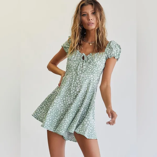 Princess Polly Finley Romper in Green Size 4 - Image 2