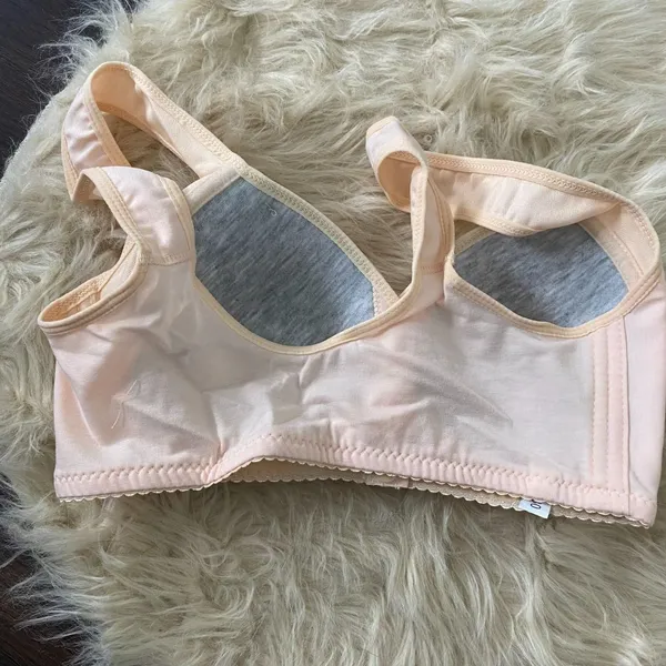 New Nude Cream Lace Front Button Bra - Image 3