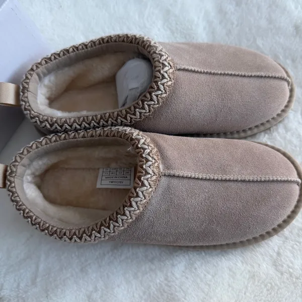 Dream Paris Fuzzy Slip-On Sand Size 7.5 NEW IN BOX - Image 6