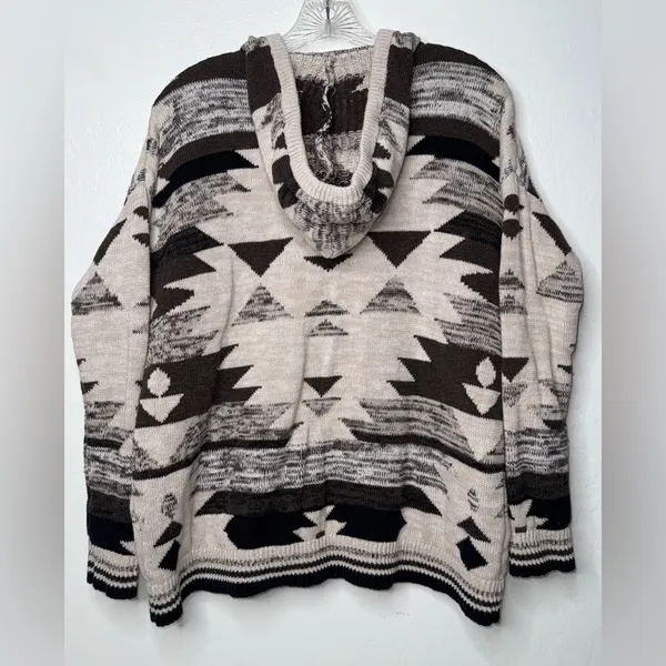 American‎ Eagle Outfitters Sweater Sz XS Hooded Aztec Brown Tan Pullover Knitted - Image 2